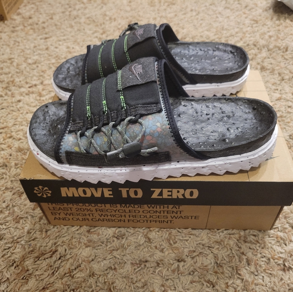 Nike Asuna crater sandals black